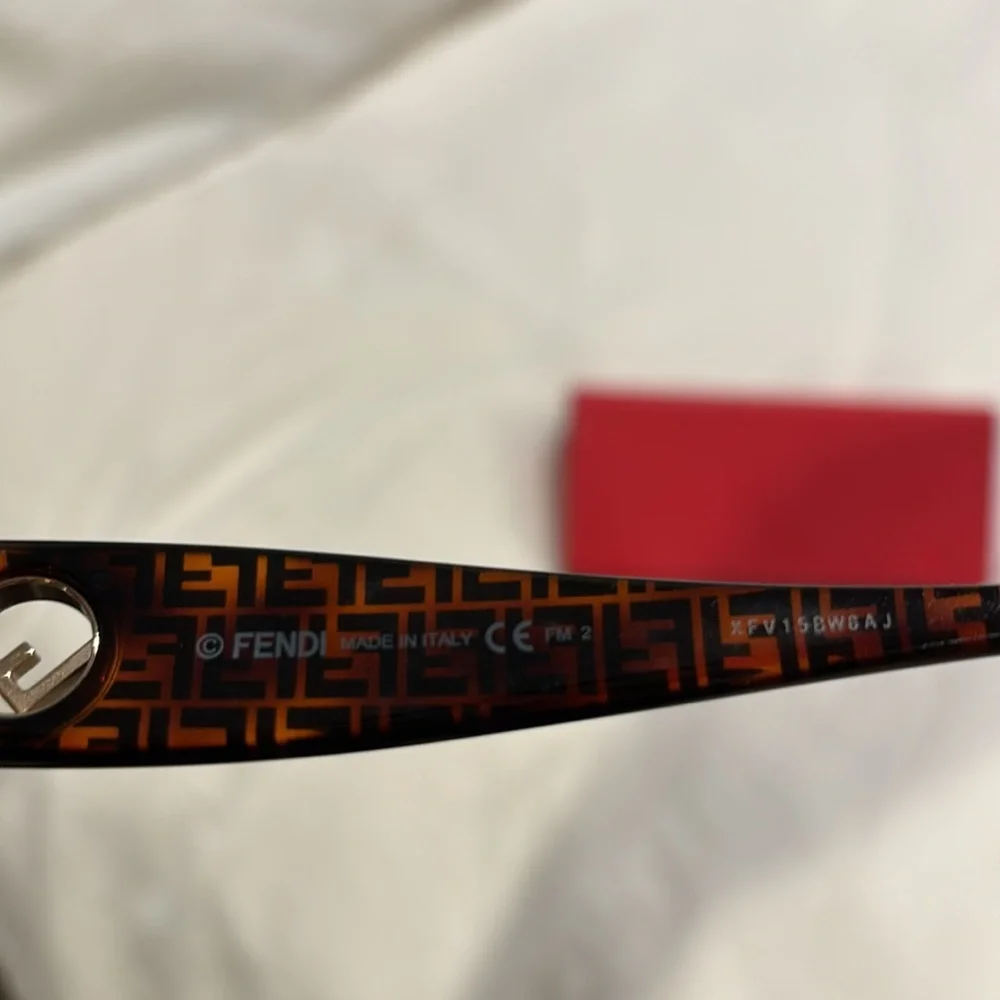 Fendi Sunglasses - Picture 8 of 10